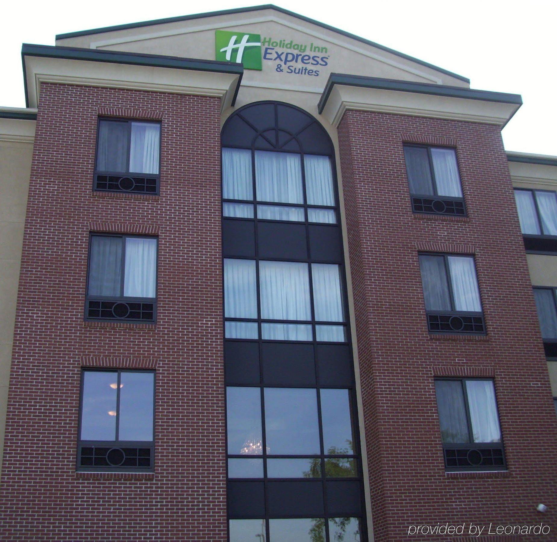 Holiday Inn Express Hotel & Suites Cleveland-Richfield By Ihg Brecksville Exterior foto